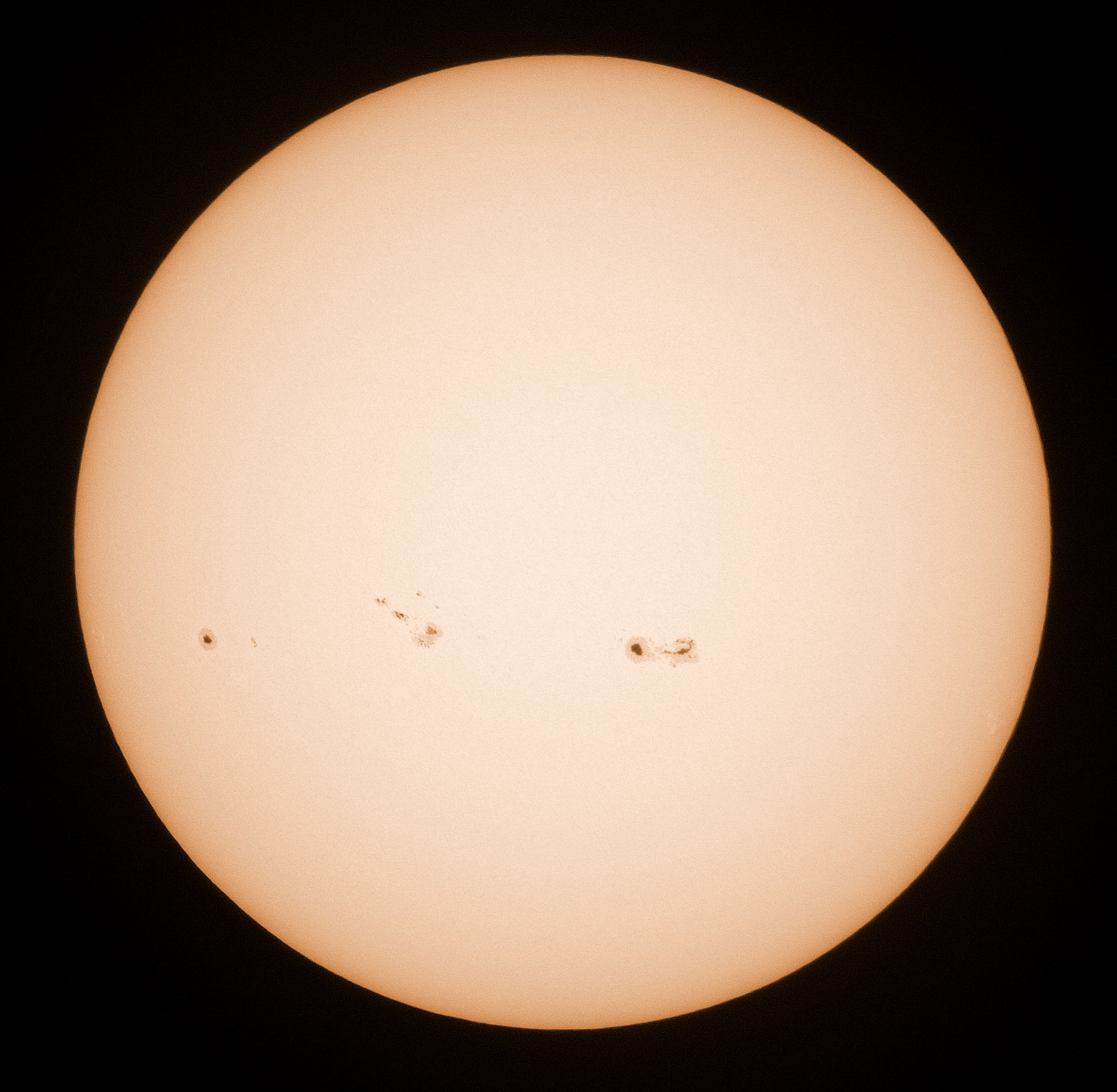 Millionen von Sonnen / Galerie / Sonne mit Fleckengruppe AR11263