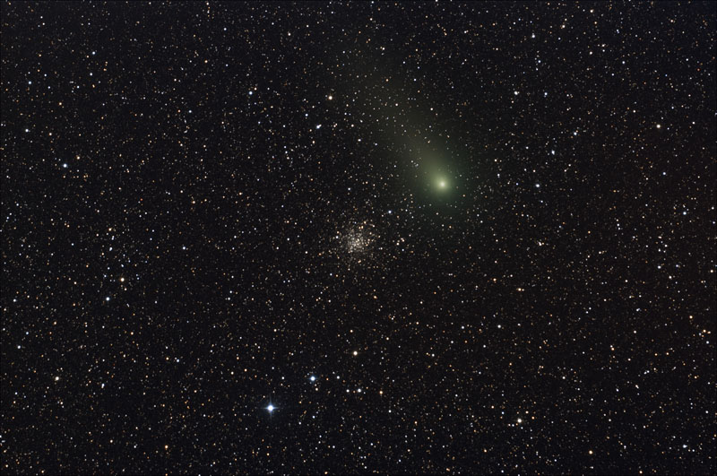 thumb_1314661922_Garrad_comet+stars_800_2.jpg